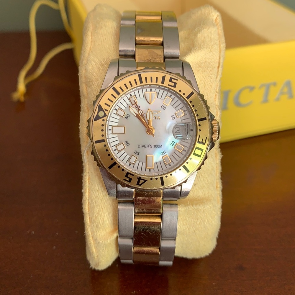 Ladies watch - Invicta